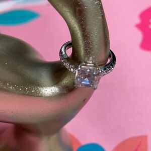 Elegant Silver Ring with Clear Stone